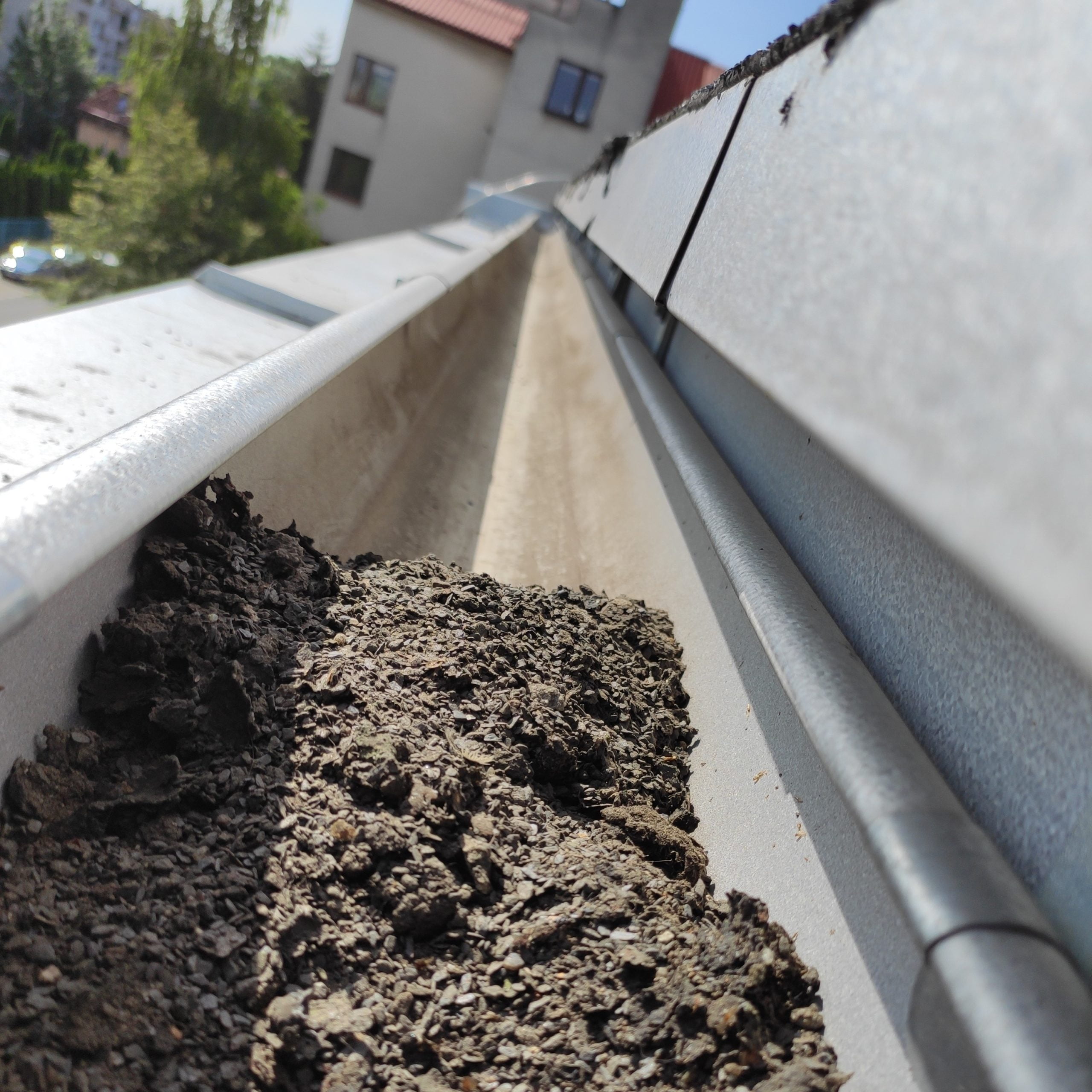 czyszczenie rynien,
